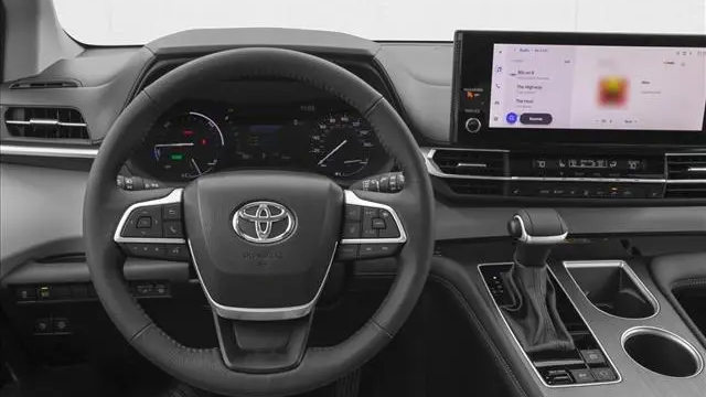 2026 Toyota Sienna XLE 8-Passenger