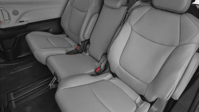 2026 Toyota Sienna XLE 8-Passenger
