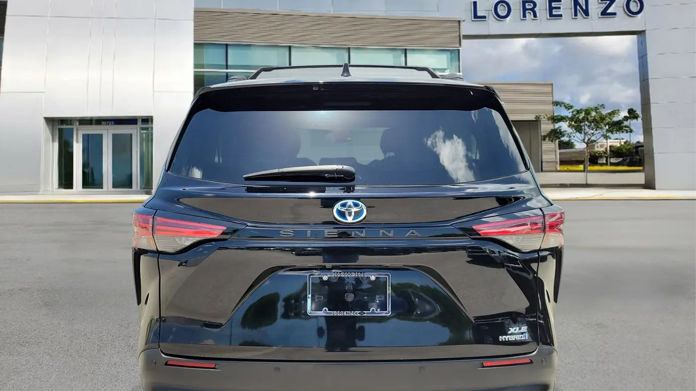 2021 Toyota Sienna XLE 7-Passenger