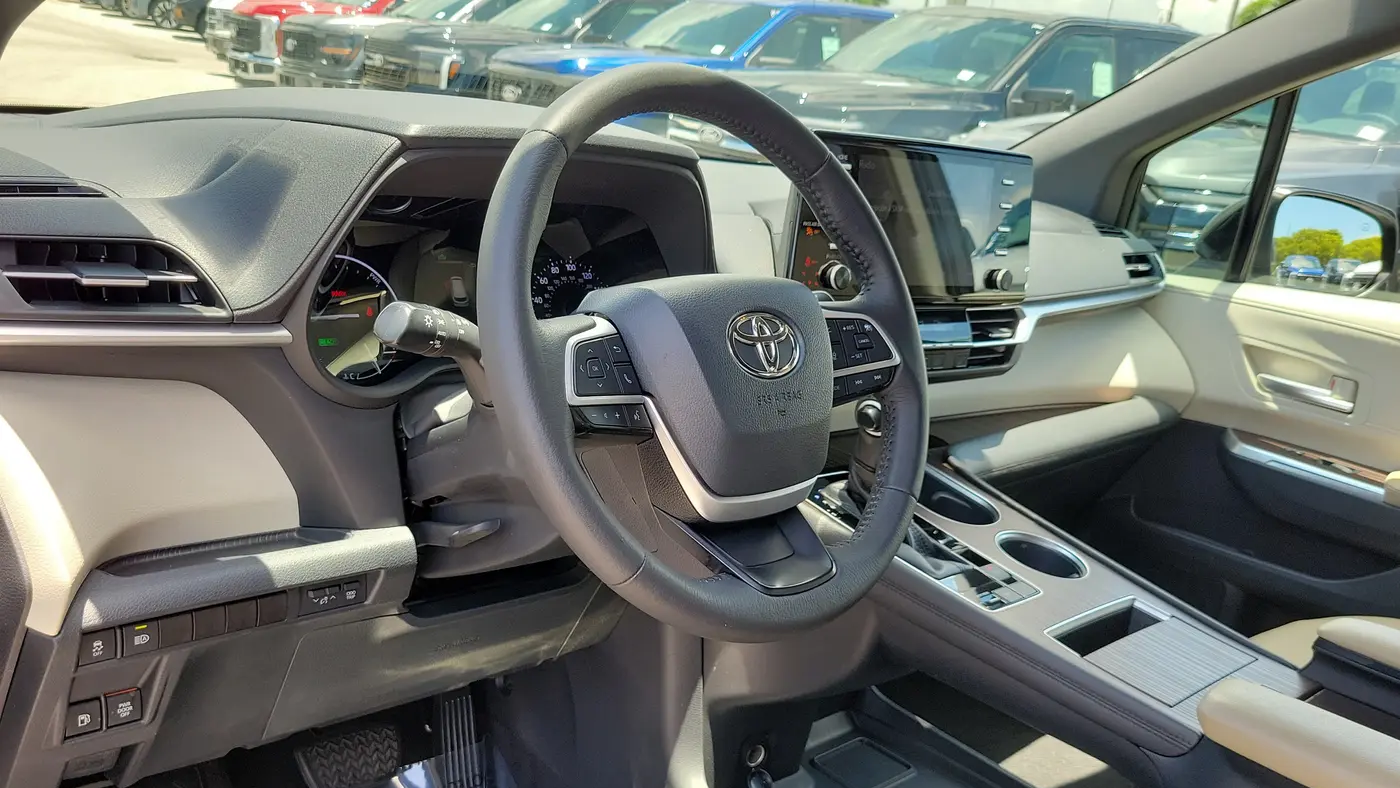 2021 Toyota Sienna XLE 7-Passenger