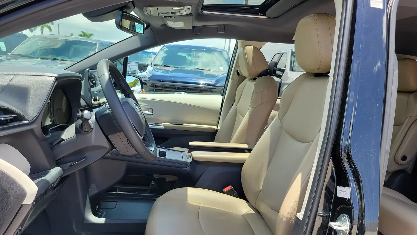 2021 Toyota Sienna XLE 7-Passenger
