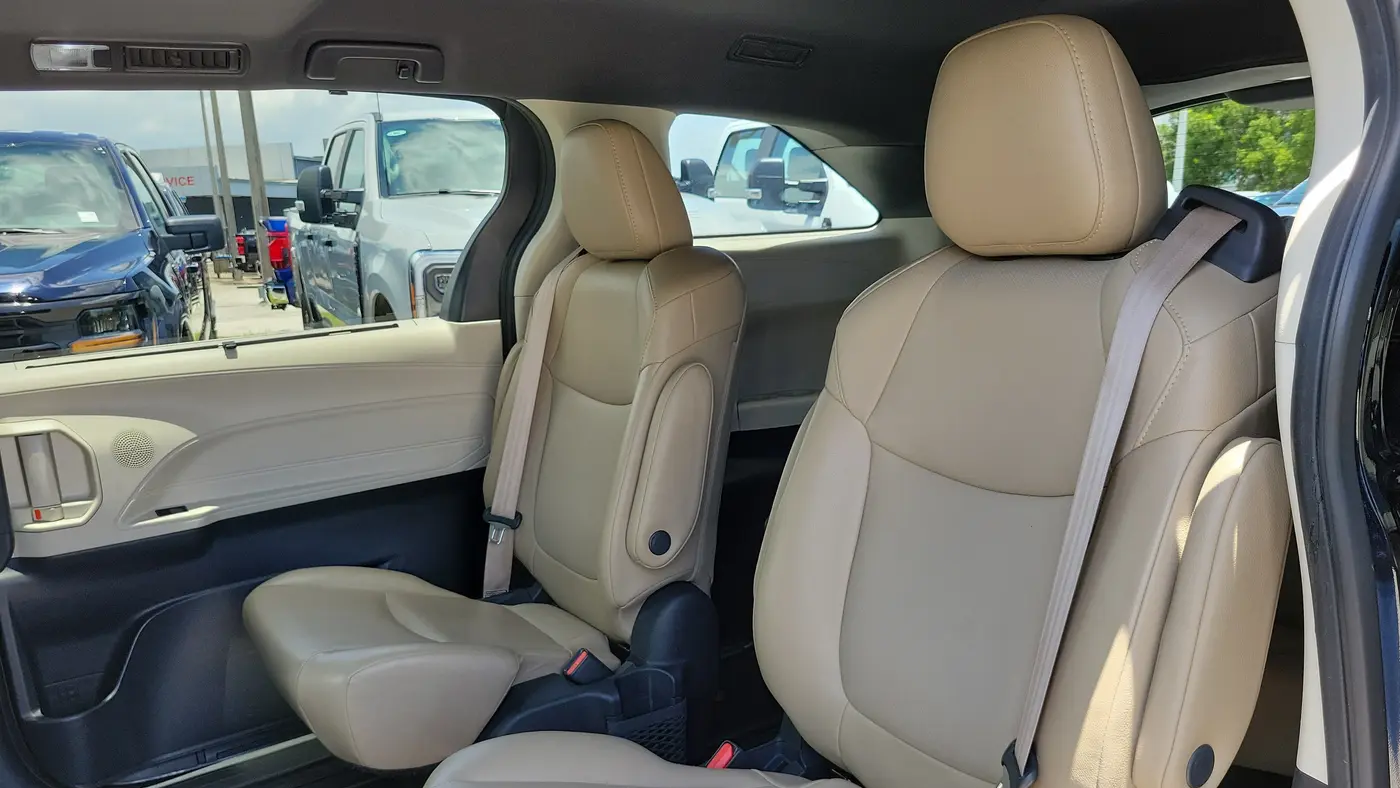 2021 Toyota Sienna XLE 7-Passenger