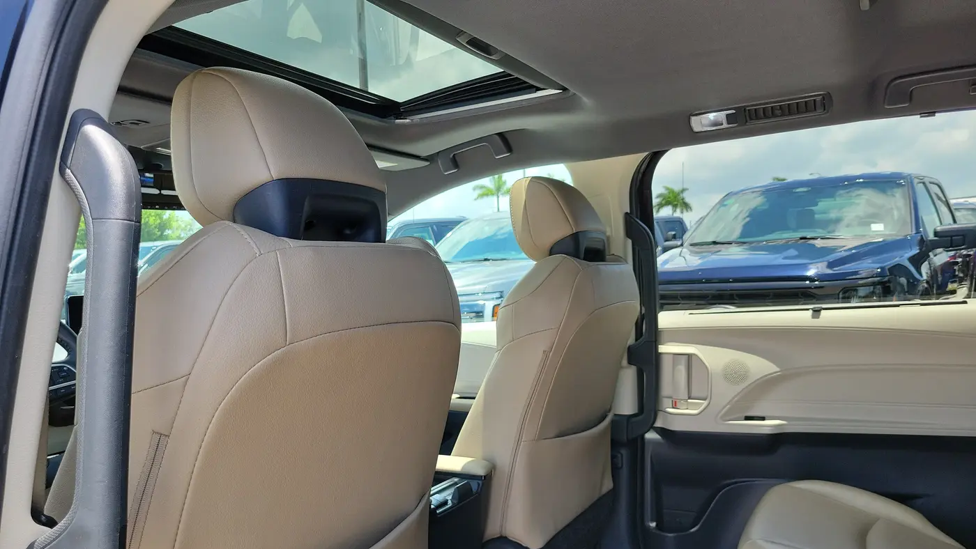 2021 Toyota Sienna XLE 7-Passenger