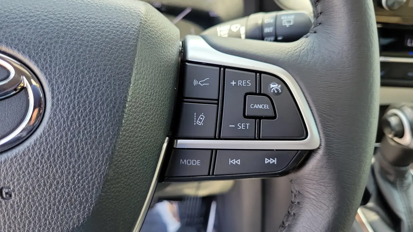 2021 Toyota Sienna XLE 7-Passenger