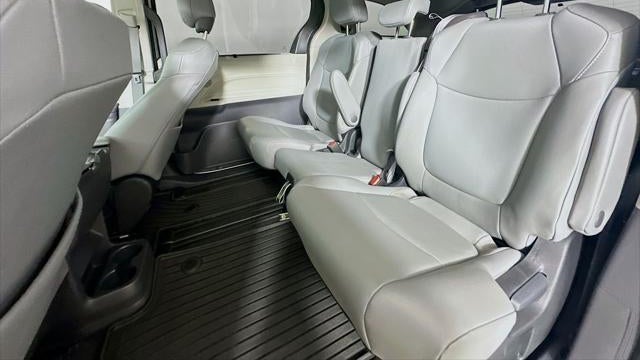 2023 Toyota Sienna XLE 8-Passenger