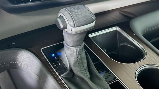 2023 Toyota Sienna XLE 8-Passenger