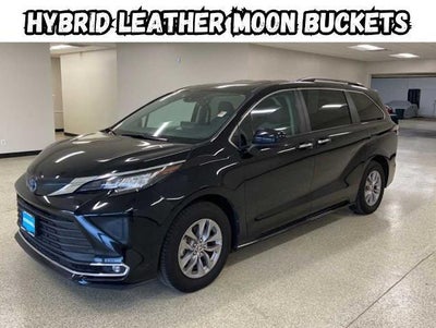 Photo of a 2023 Toyota Sienna XLE 8-Passenger 4DR Mini-Van for sale