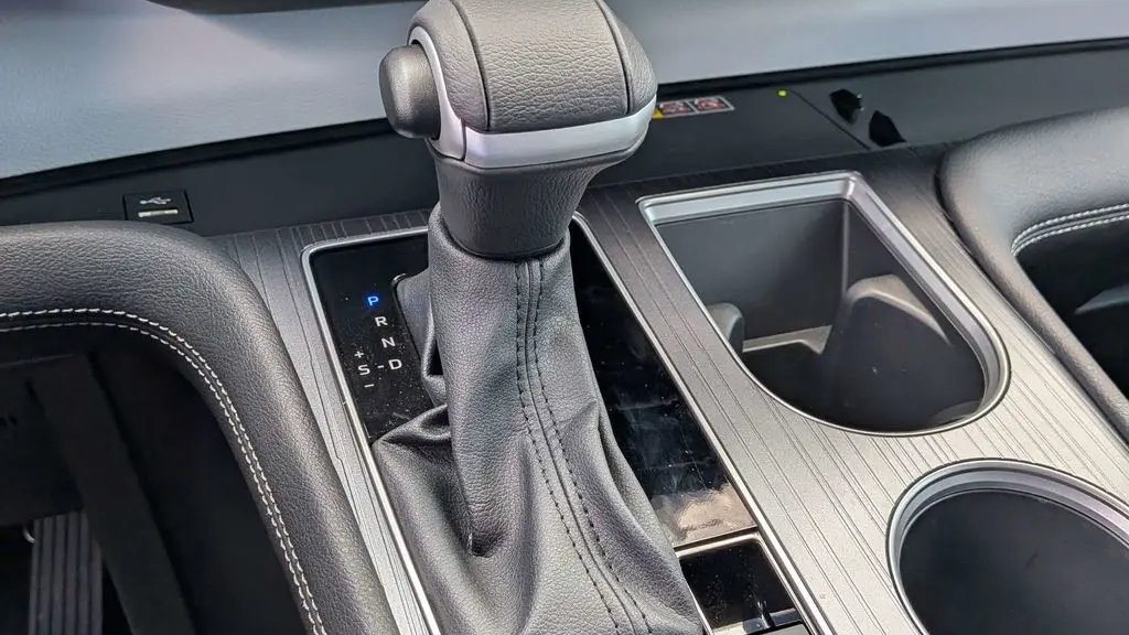 2025 Toyota Sienna XLE 8-Passenger