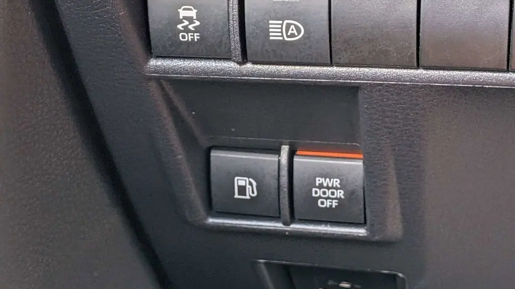 2025 Toyota Sienna XLE 8-Passenger