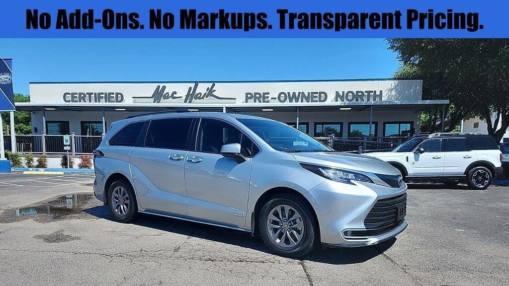 Preowned 2021 Toyota Sienna XLE 7-Passenger for Sale