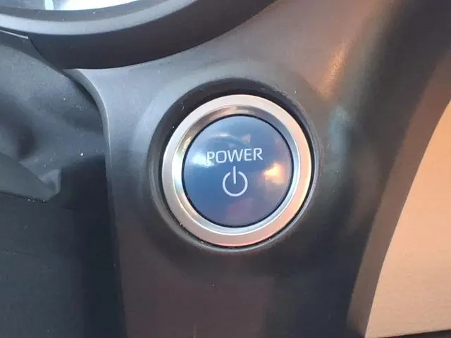 2022 Toyota Sienna - $29,376