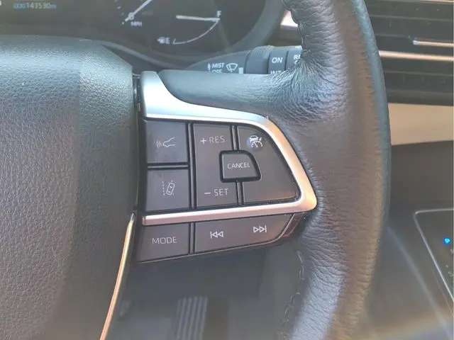 2022 Toyota Sienna - $29,376