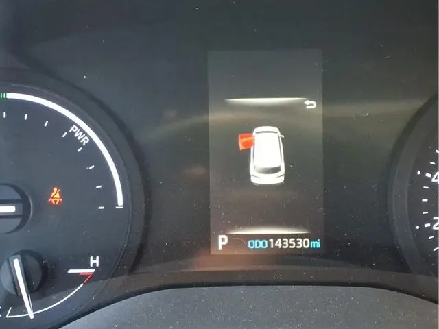 2022 Toyota Sienna - $29,376