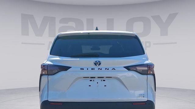 2023 Toyota Sienna XLE 8-Passenger