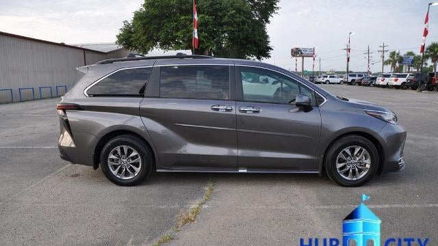 2023 Toyota Sienna XLE 8-Passenger
