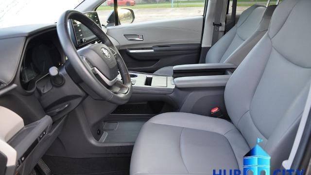 2023 Toyota Sienna XLE 8-Passenger