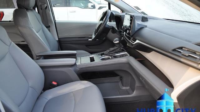 2023 Toyota Sienna XLE 8-Passenger