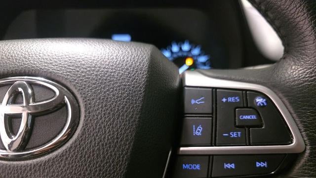2024 Toyota Sienna XLE 8-Passenger