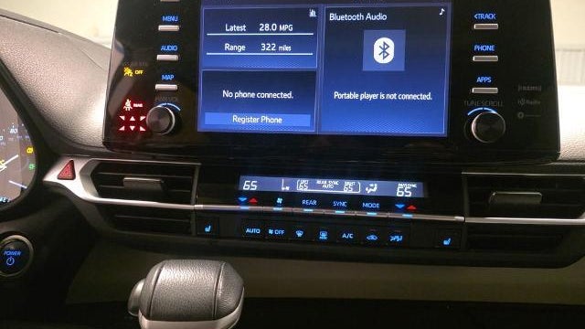 2024 Toyota Sienna XLE 8-Passenger