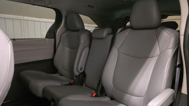 2024 Toyota Sienna XLE 8-Passenger