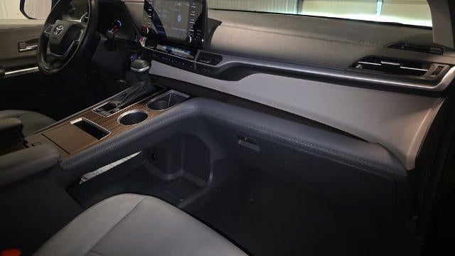 2024 Toyota Sienna XLE 8-Passenger