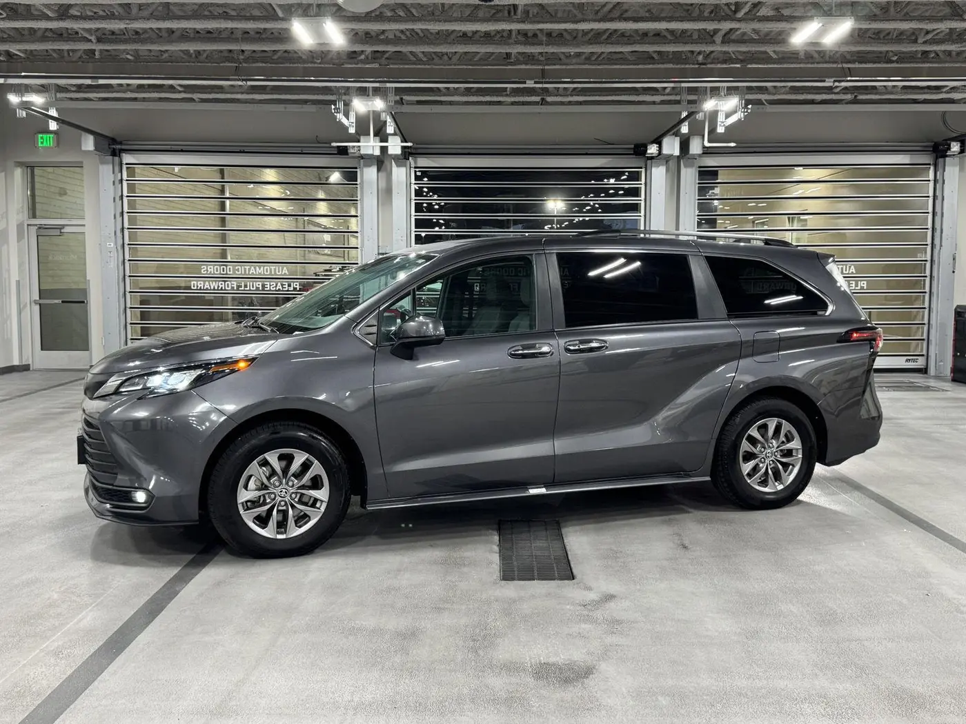 2025 Toyota Sienna - $43,698