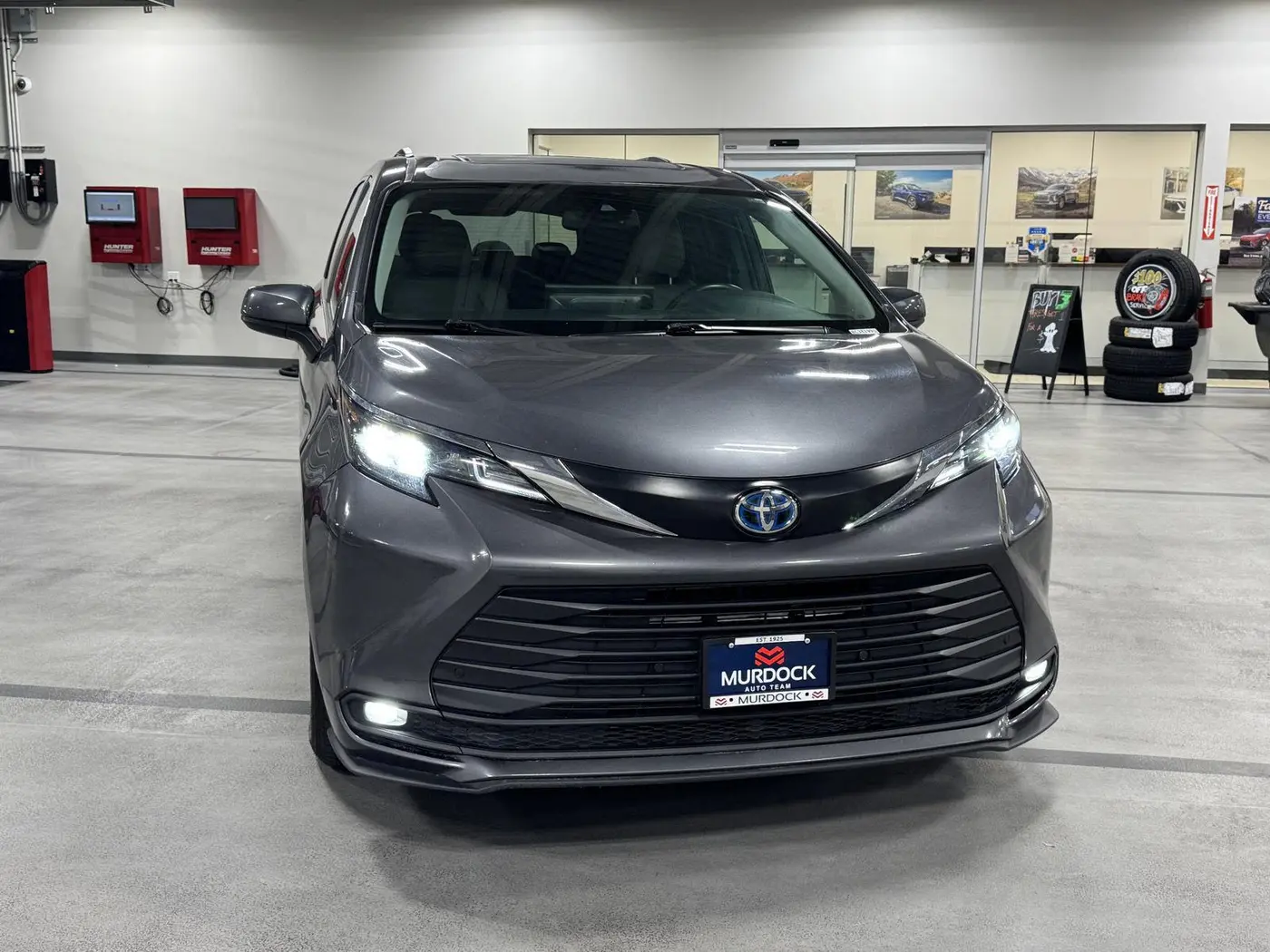 2025 Toyota Sienna - $43,698