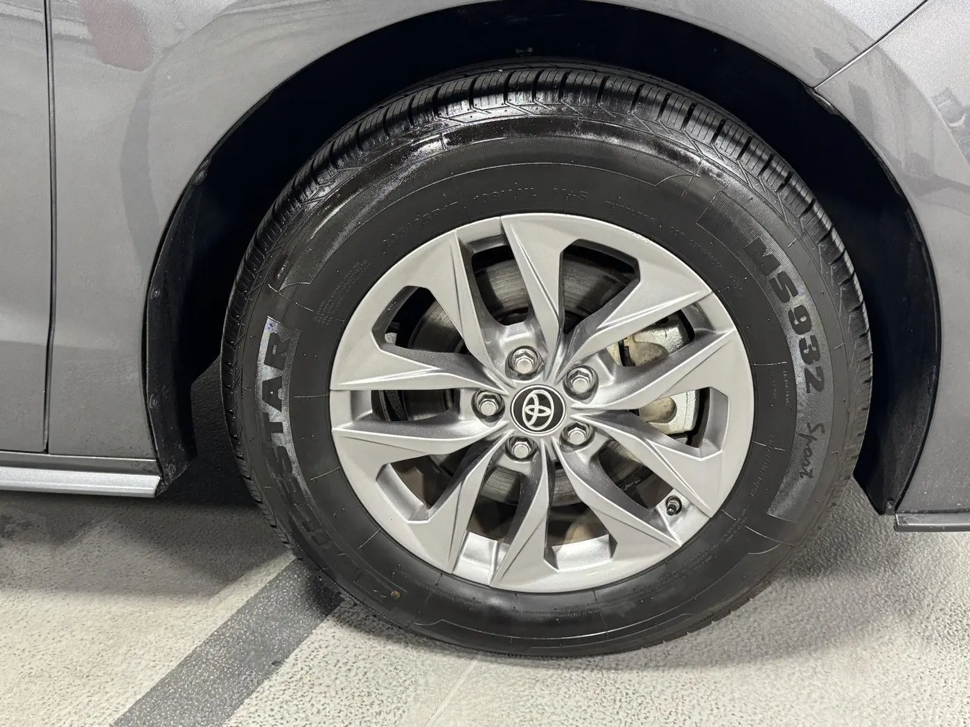 2025 Toyota Sienna - $43,698
