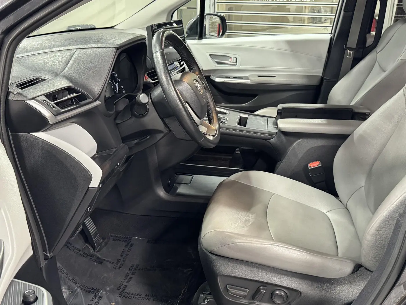 2025 Toyota Sienna - $43,698