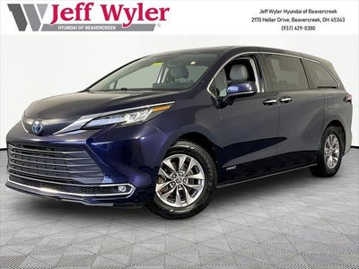 2021 Toyota Sienna AWD XLE 7-Passenger 4DR Mini-Van