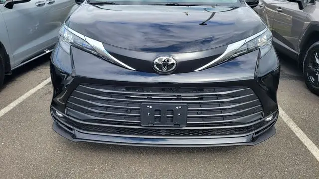 2026 Toyota Sienna XLE 7-Passenger