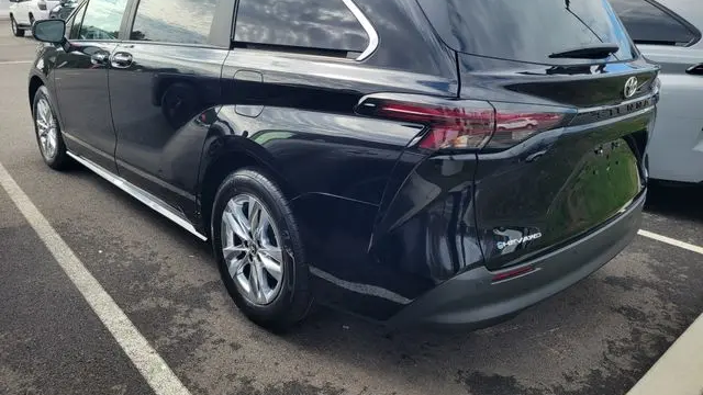 2026 Toyota Sienna XLE 7-Passenger