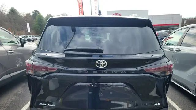 2026 Toyota Sienna XLE 7-Passenger