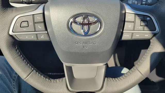 2026 Toyota Sienna XLE 7-Passenger
