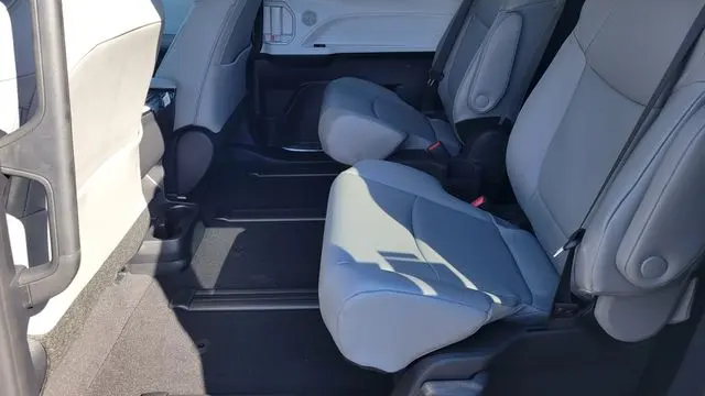 2026 Toyota Sienna XLE 7-Passenger