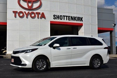 Photo of a 2022 Toyota Sienna AWD XLE 7-Passenger 4DR Mini-Van for sale
