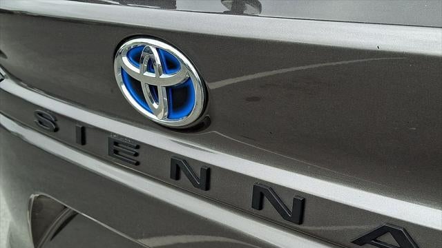 2021 Toyota Sienna XLE 7-Passenger