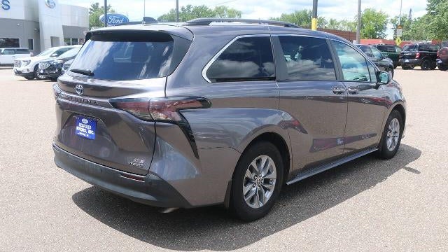 2023 Toyota Sienna XLE 7-Passenger