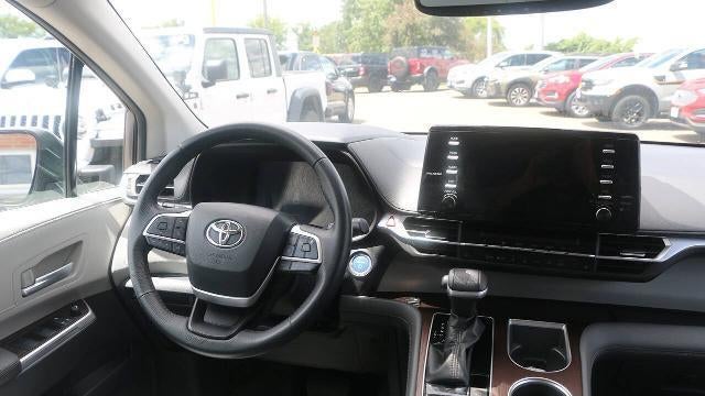 2023 Toyota Sienna XLE 7-Passenger
