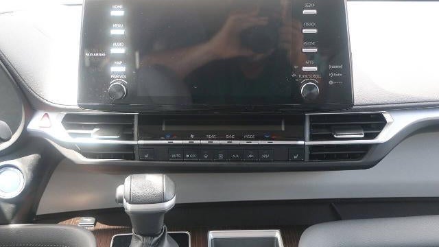 2023 Toyota Sienna XLE 7-Passenger