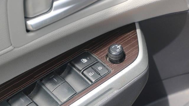 2023 Toyota Sienna XLE 7-Passenger