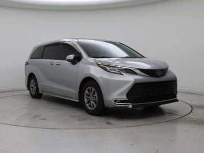 2021 Toyota Sienna AWD XLE 7-Passenger 4DR Mini-Van