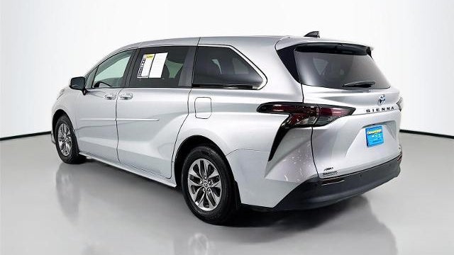2024 Toyota Sienna XLE 7-Passenger