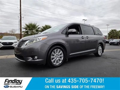 2017 Toyota Sienna XLE 7-Passenger Auto Access Seat 4DR Mini-Van