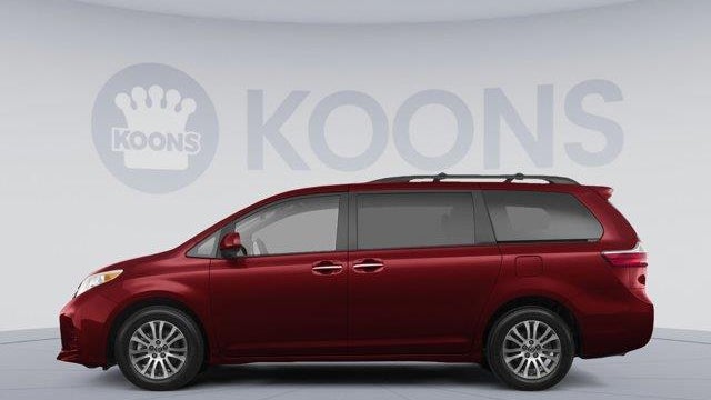 2018 Toyota Sienna XLE 8-Passenger