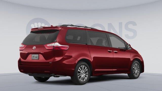 2018 Toyota Sienna XLE 8-Passenger