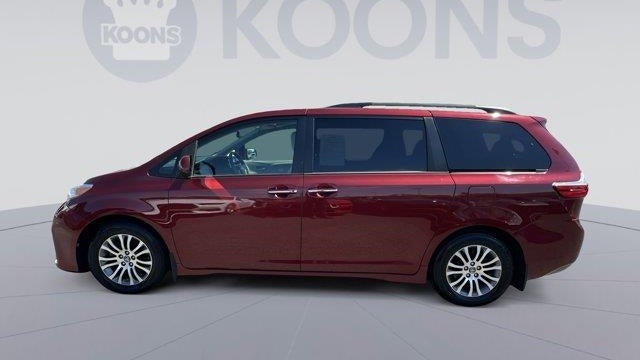 2018 Toyota Sienna XLE 8-Passenger