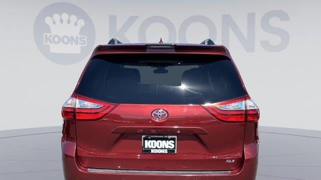 2018 Toyota Sienna XLE 8-Passenger