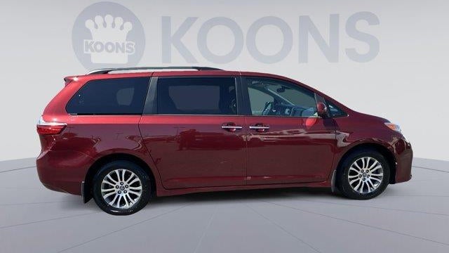 2018 Toyota Sienna XLE 8-Passenger