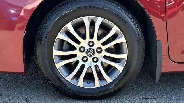 2018 Toyota Sienna XLE 8-Passenger